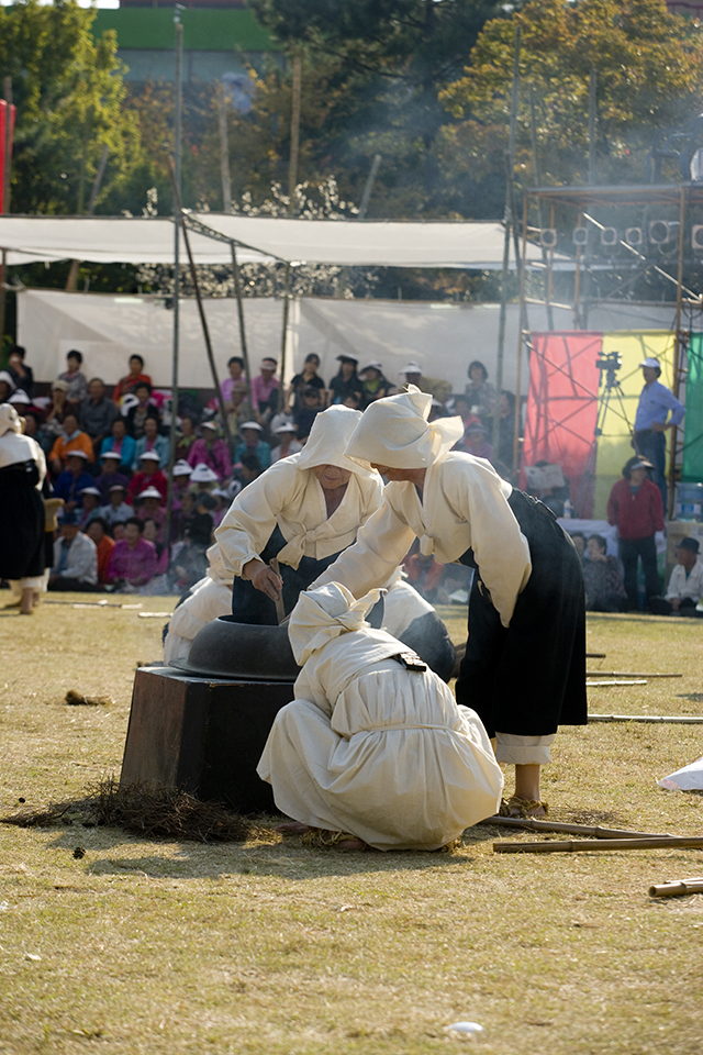 IMG_2011-09_초전보리일소리08_(제52회_한국민속예술축제).jpg