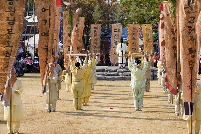 IMG_2011-19_유성봉명리온천수착정놀이13_(제52회_한국민속예술축제).jpg