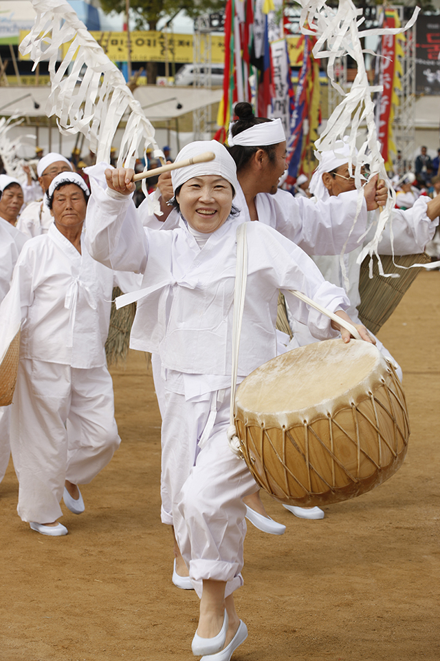 IMG_2012_입장식_(제53회_한국민속예술축제)_15.jpg