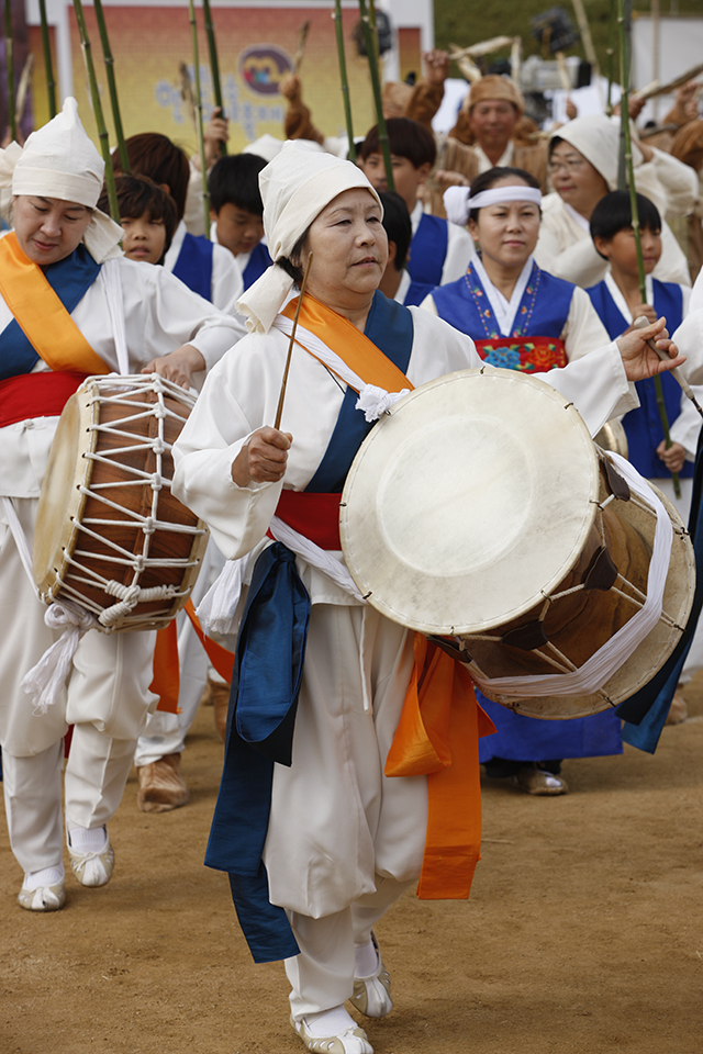 IMG_2012_입장식_(제53회_한국민속예술축제)_22.jpg