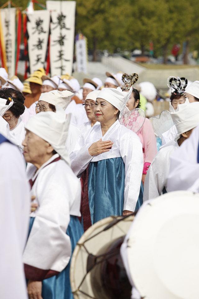 IMG_2012_입장식_(제53회_한국민속예술축제)_56.jpg