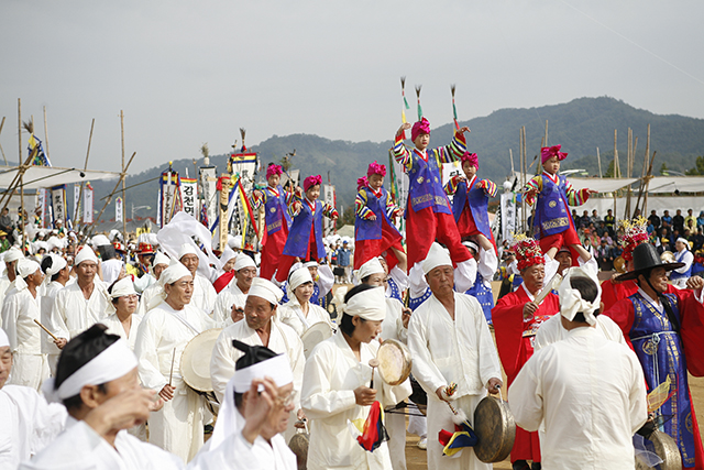 IMG_2012_입장식_(제53회_한국민속예술축제)_63.jpg