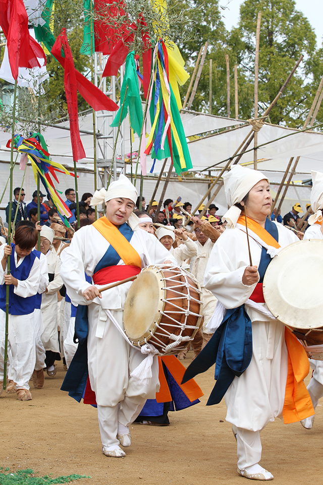 IMG_2012_입장식_(제53회_한국민속예술축제)_78.jpg