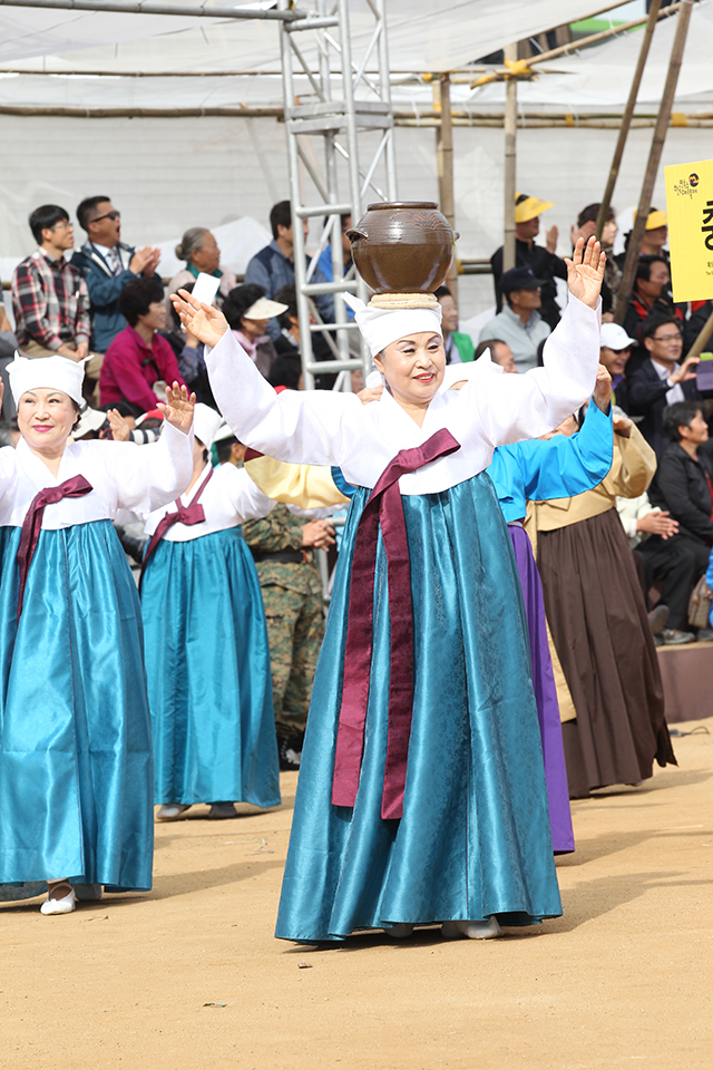 IMG_2012_입장식_(제53회_한국민속예술축제)_89.jpg