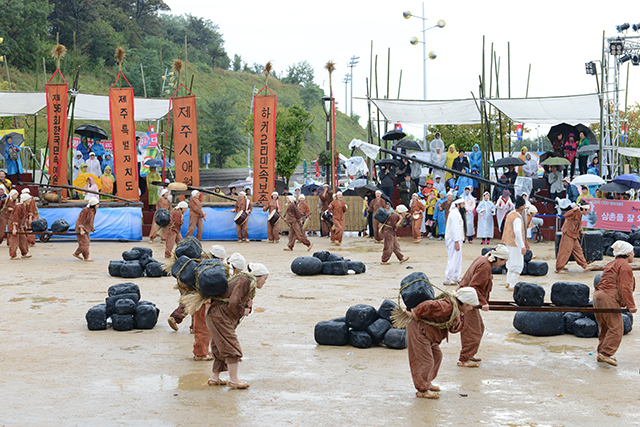 IMG_2015-01_가문동_아끈코지_원담역시_(제56회_한국민속예술축제)_108.jpg