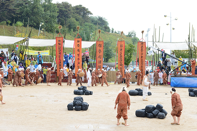 IMG_2015-01_가문동_아끈코지_원담역시_(제56회_한국민속예술축제)_121.jpg