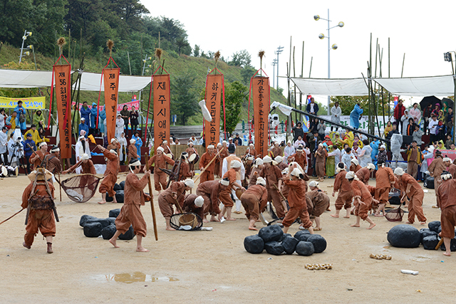 IMG_2015-01_가문동_아끈코지_원담역시_(제56회_한국민속예술축제)_131.jpg