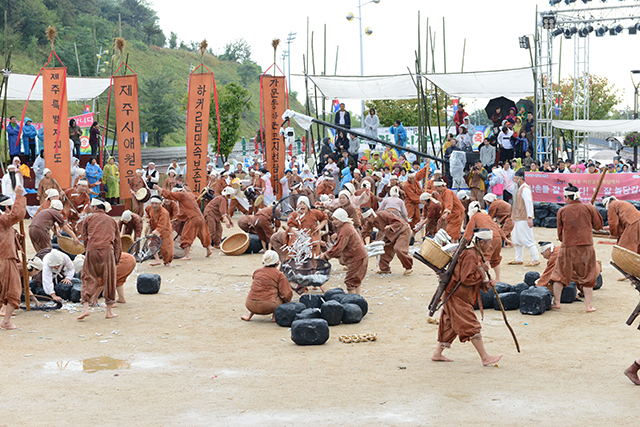 IMG_2015-01_가문동_아끈코지_원담역시_(제56회_한국민속예술축제)_135.jpg