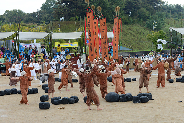 IMG_2015-01_가문동_아끈코지_원담역시_(제56회_한국민속예술축제)_146.jpg