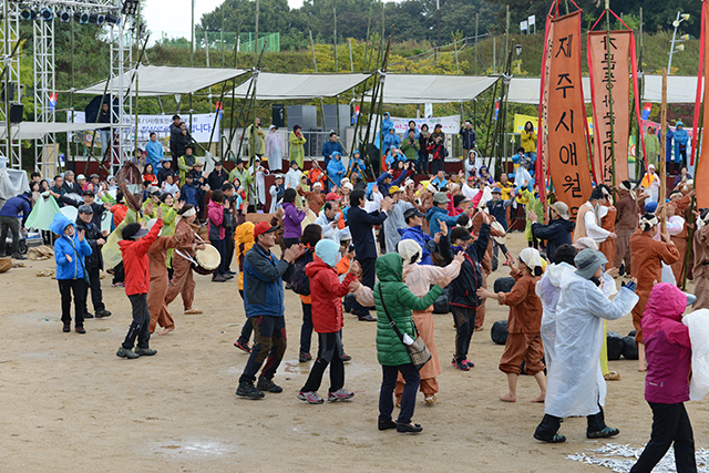 IMG_2015-01_가문동_아끈코지_원담역시_(제56회_한국민속예술축제)_159.jpg