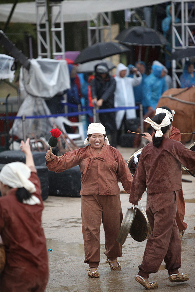 IMG_2015-01_가문동_아끈코지_원담역시_(제56회_한국민속예술축제)_16.jpg