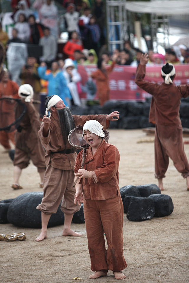 IMG_2015-01_가문동_아끈코지_원담역시_(제56회_한국민속예술축제)_75.jpg