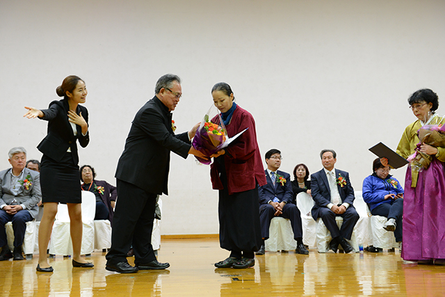 IMG_2015-시상식_및_폐막식_(제56회_한국민속예술축제)_125.jpg