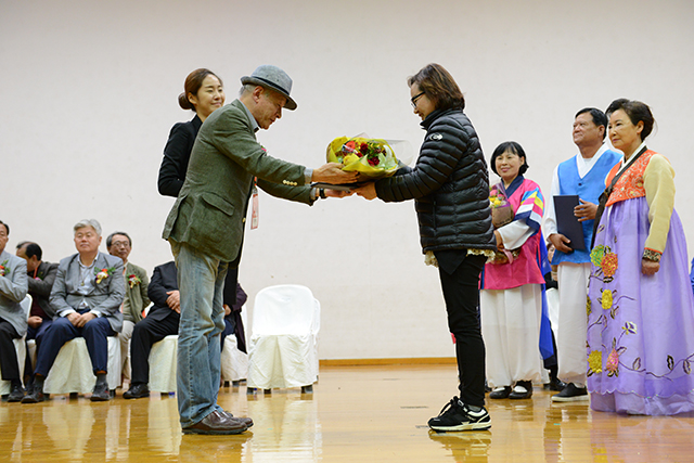 IMG_2015-시상식_및_폐막식_(제56회_한국민속예술축제)_154.jpg