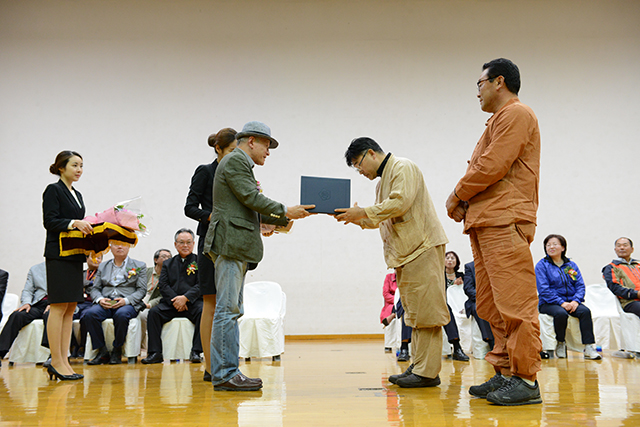 IMG_2015-시상식_및_폐막식_(제56회_한국민속예술축제)_182.jpg