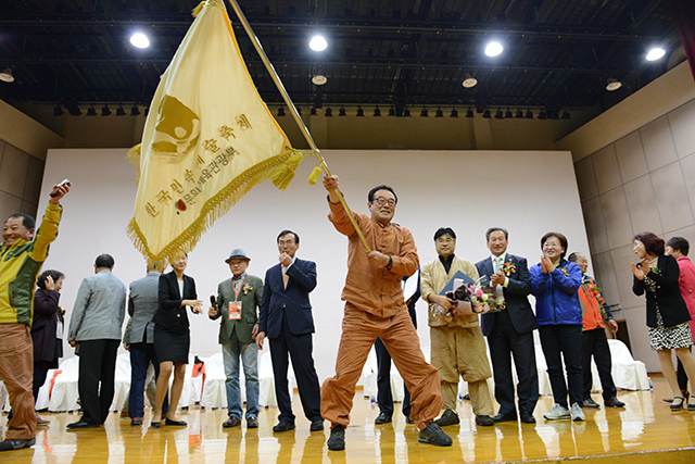 IMG_2015-시상식_및_폐막식_(제56회_한국민속예술축제)_207.jpg