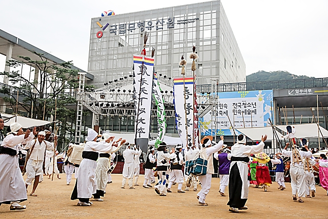 IMG_2016-04_목계나루_뱃소리_(제57회_한국민속예술축제)_05.jpg