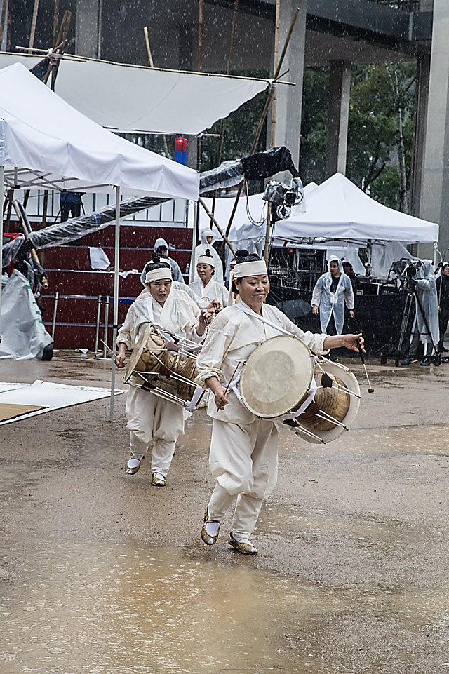 IMG_2016-16_안동제비원성주굿풀이_(제57회_한국민속예술축제)_30.jpg