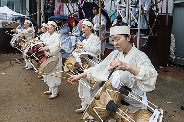 IMG_2016-16_안동제비원성주굿풀이_(제57회_한국민속예술축제)_46.jpg