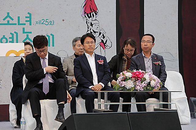 IMG_2018-시상식_(제59회_한국민속예술축제)_11.jpg