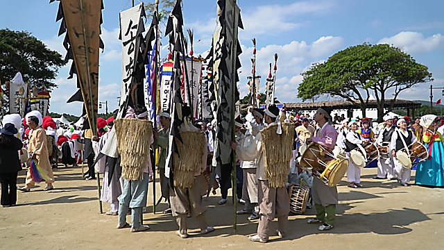 IMG_2018-입장식_및_개막식_(제59회_한국민속예술축제)_03.jpg