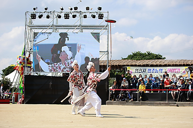 IMG_2018-입장식_및_개막식_(제59회_한국민속예술축제)_14.jpg