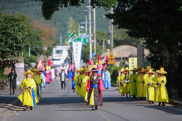 IMG_2018-입장식_및_개막식_(제59회_한국민속예술축제)_16.jpg