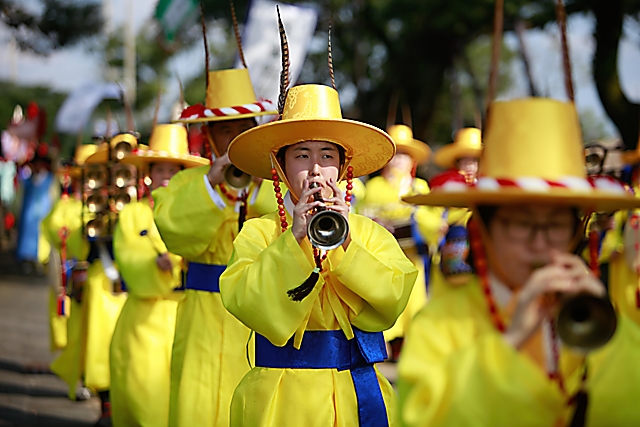 IMG_2018-입장식_및_개막식_(제59회_한국민속예술축제)_17.jpg