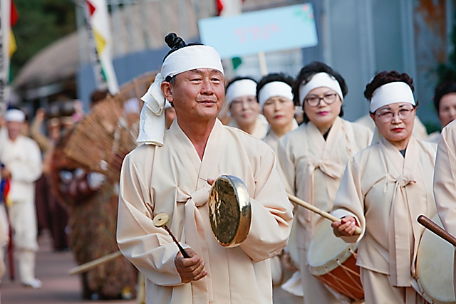 IMG_2018-입장식_및_개막식_(제59회_한국민속예술축제)_39.jpg