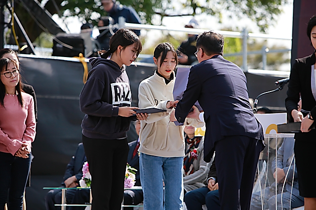 IMG_2018-입장식_및_개막식_(제59회_한국민속예술축제)_43.jpg