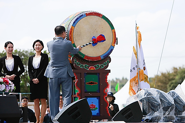 IMG_2018-입장식_및_개막식_(제59회_한국민속예술축제)_53.jpg