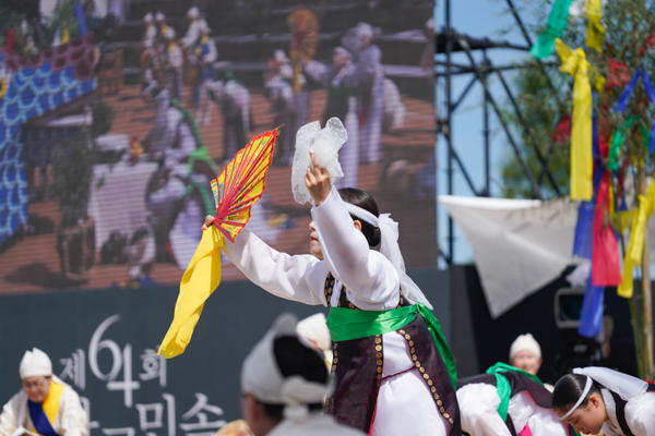 IMG_2023-05_강릉용굿(제64회_한국민속예술제_일반부)_23.jpg