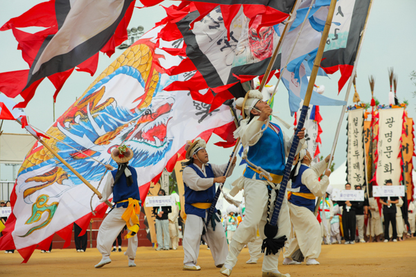 IMG_2023-일반부개막식(제64회_한국민속예술축제)_19.jpg