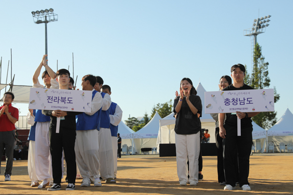 IMG_2023-청소년부시상식(제64회_한국민속예술축제)_50.jpg